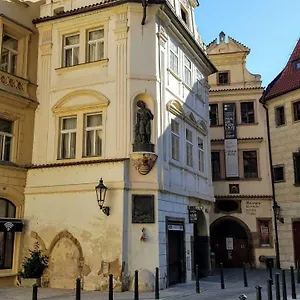 Tynska 7 Apartment Prague